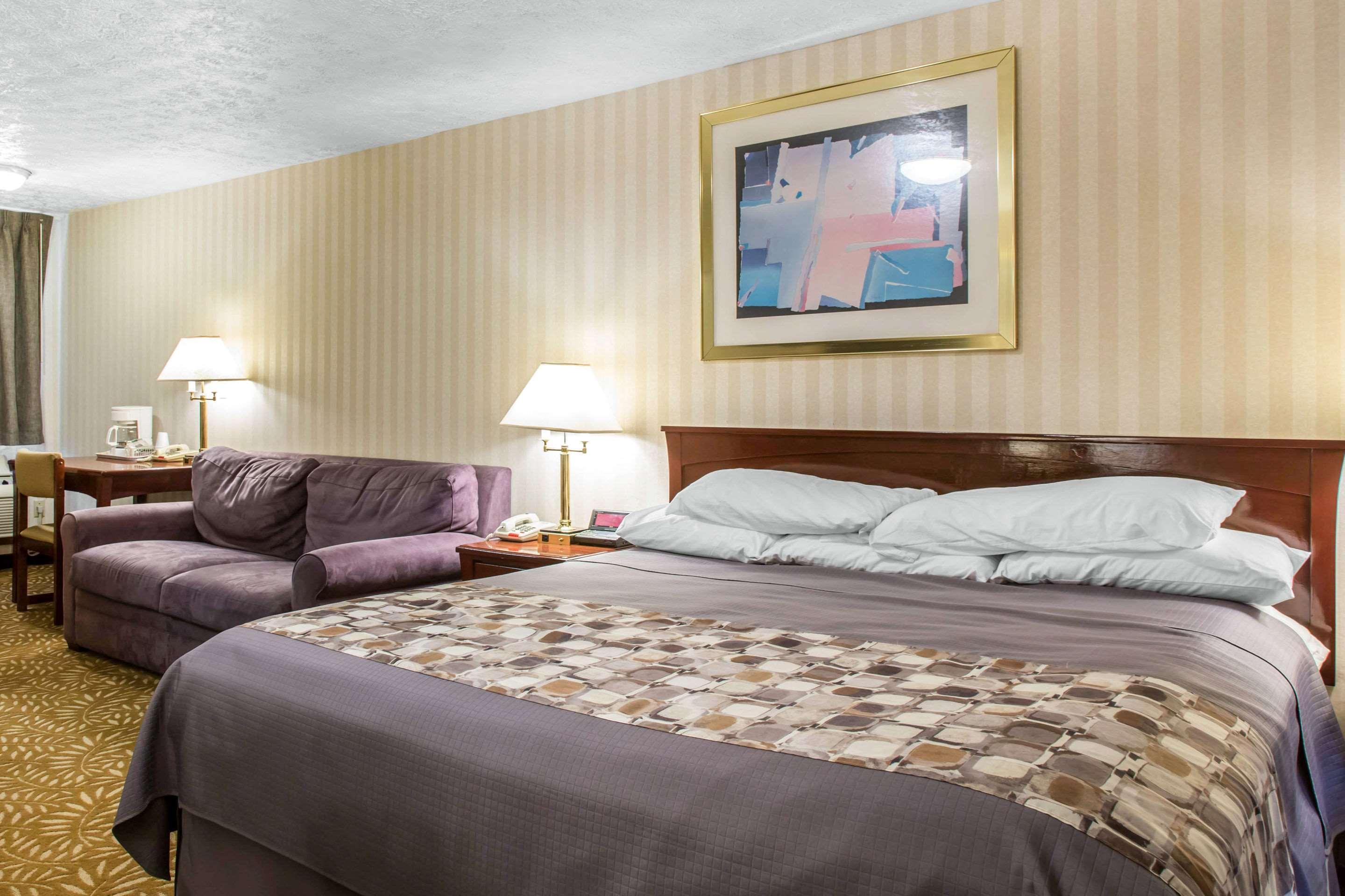 Rodeway Inn & Suites Branford - Guilford Exteriér fotografie