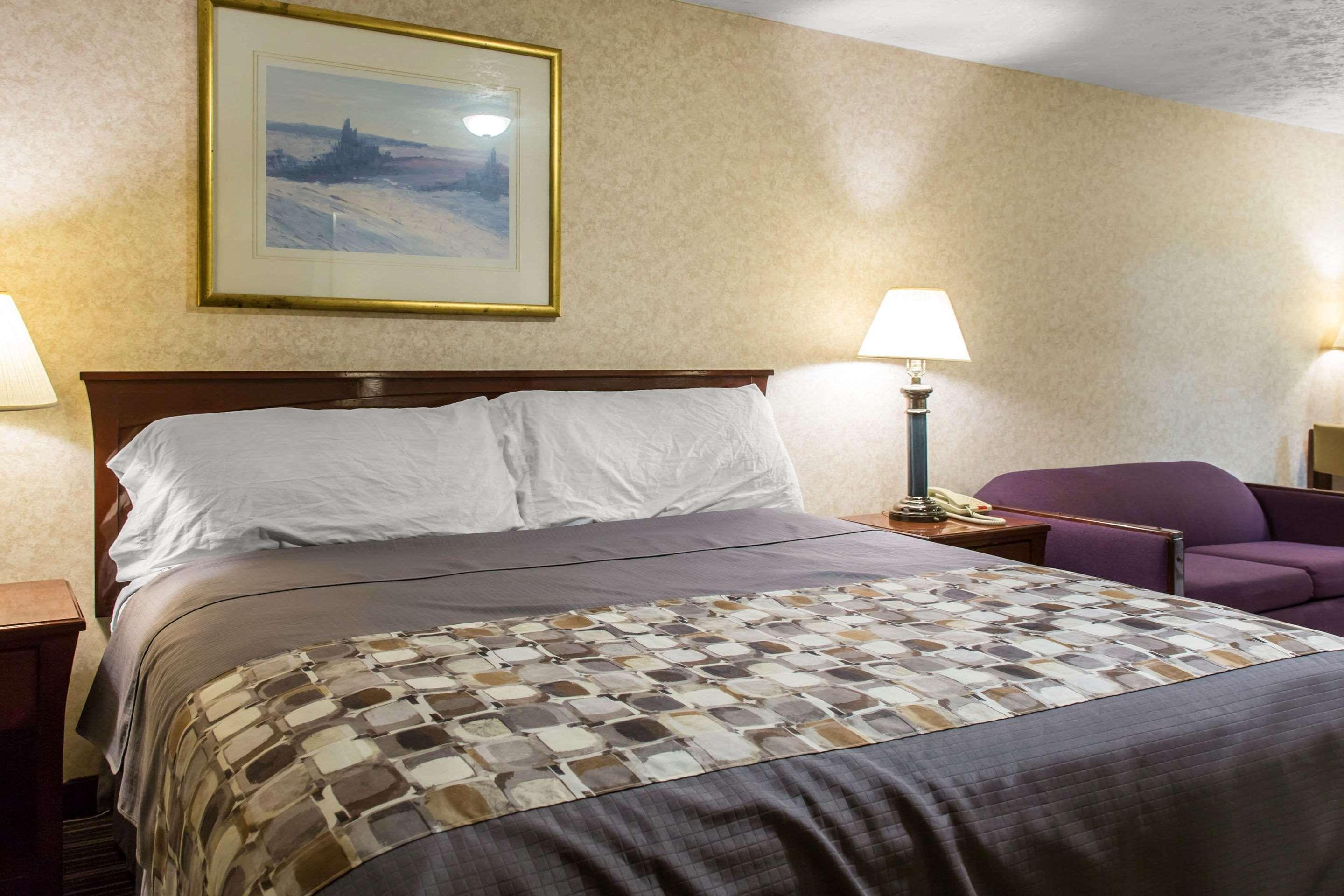 Rodeway Inn & Suites Branford - Guilford Exteriér fotografie